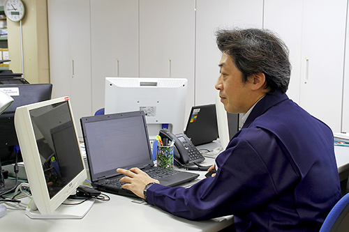 Using a parts supply database for advance procurement based on demand predictions